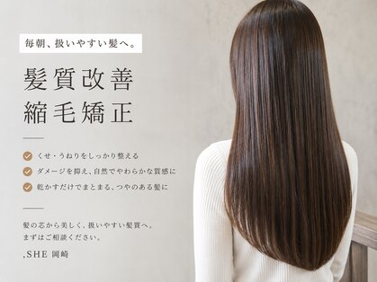 シー 岡崎(,SHE)の写真