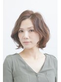 大人女性に似合う　柔らかボブ　前髪なし