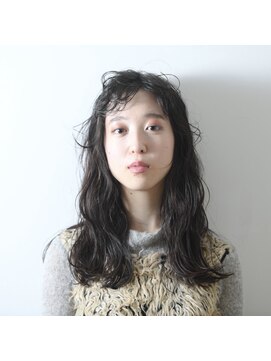 フェンヘアーアイス 中目黒(Fen.hair ici) ロングヘア ロングウェーブ パーマスタイル