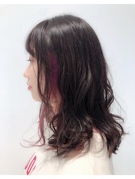 ゼル 桶川ベニバナウォーク店(ZELE) インナーカラーでロマンティックボブ
