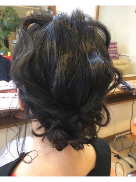 キキ 美容室(KIKI) パーティヘアアレンジ★