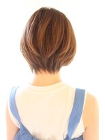 レウナ 外苑前(Reuna)&nbsp;30代40代に人気シルエットが綺麗に見えるショートボブ