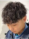 ツイストスパイラルパーマ ホワイトメッシュ メンズハイライト