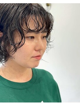 シロ(siro) くせっ毛風ボブ