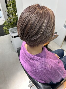 プライムナイン(primenine) ハイライトショートボブ