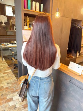 ベランダ(veranda) 素髪のツヤ感。ルビーカラー