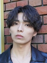 横浜西口メンズセンターパート七三分けパートニュアンスパーマ
