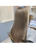 ホワイトグレージュ
