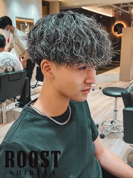 ルースト 渋谷店(ROOST) スペインカール/ホワイトハイライト