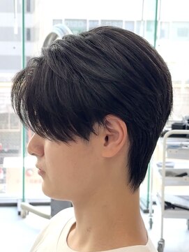 ゴート(GOATO) センターパート 毛流れ ナチュラル