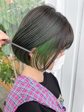 ロマーリ 岡山店(LOMARLIE) ２０代３０代ショートボブインナーカラーグリーン