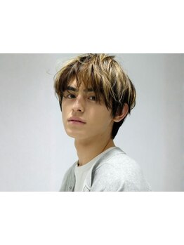 【メンズカット＋パーマ￥9,900】のスタイリングが簡単なメンズパーマがオシャレ男子に人気の大通美容院！