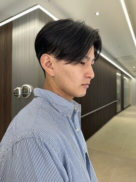 カルム(kalm) メンズセンターパートウルフセンターパートニュアンスパーマ襟足