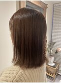 切りっぱなしボブ×脱白髪染めカラー