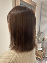 アットティー 金沢八景(at tee...)&nbsp;切りっぱなしボブ×脱白髪染めカラー