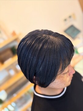 エム バイ ブローチェ(em by BROCHE) ブルーブラック×ショート