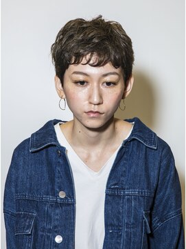 ハロウ くせ毛風ショート♪