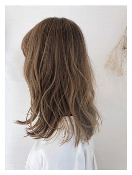 ヘアーメイク S&I ミディアムボブ