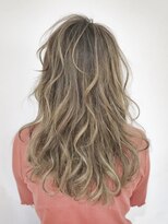 ミスト(mist)&nbsp;【 mist 】３Dデザインカラー ＋ ベージュ（金沢文庫/金沢八景）