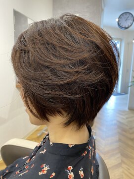 ダリア(dahlia) 大人ショート