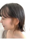 インナーカラー　イヤリングカラー　外ハネボブ