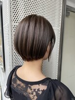 テテ(TETE) 愛されショートボブ 心斎橋×長堀橋