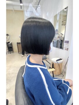 カノイ(KANOI) ぱつっとミニボブ