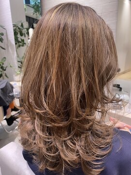 ステア ケース(stair case) 【NATASHA】ミディアム大盛りレイヤー