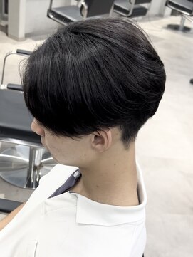 リベル(LIBER) 曲がる縮毛矯正/曲がる縮毛矯正メンズ/センターパート/岩名