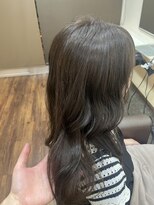 髪師 ケンジロウ(Kenjiro)&nbsp;秋らしいオリーブグレー