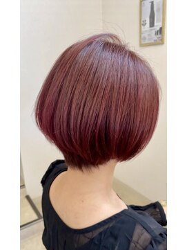 リンド(Lindo) ツヤっと丸みボブ×チェリーレッド