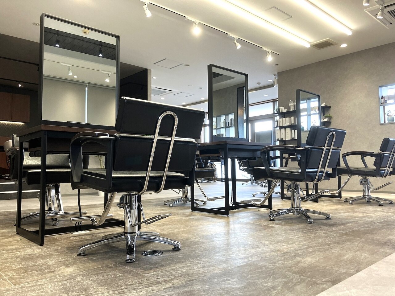 アーサス バイ ヘッドライト 長岡店(ursus by HEADLIGHT