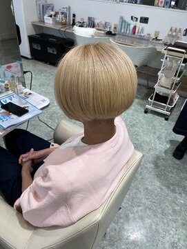 メゾンドボーテ 箕面店(MAISON DE BEAUTE) ショート×おしゃれ金髪