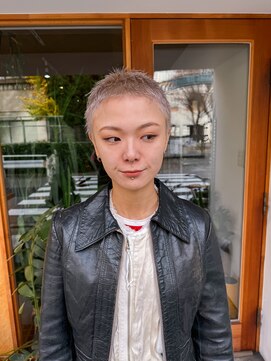 シツ(situ) ハイトーンベリーショート