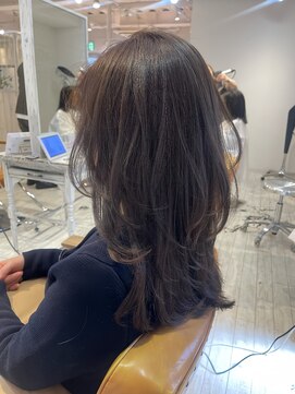 レイラバイアフロート 吉祥寺(Lila by afloat) レイヤーカット／顔まわり／ミディアムレイヤー/ハッシュカット