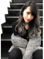 トルネード(TORNADO)&nbsp;モノトーングレージュ極細ハイライトインナーカラー