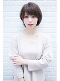 耳だしショートボブ×ダークアッシュ/アースカラー
