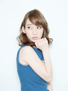 ヘアーズ ロッソ テラス(hair's ROSSO TERRACE) [鶴見]ベージュカラー無造作 カールふわミディ☆[30代40代50代]