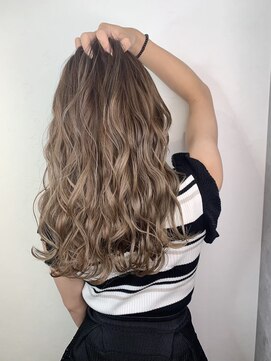 アンダーバーホワイト 静岡店(_WHITE) ラディアントベージュ