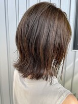 西本整髪&nbsp;ロングからイメチェン　外ハネボブ