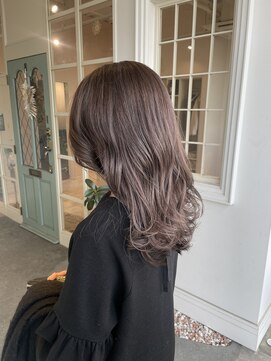 ユイバイラドンナ(Huit by LADONNA) 20代30代40代柔らかいレイヤーロング♪グレージュ☆