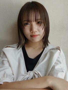 ルル 表参道(lulu.) インナーカラー 外ハネボブ 黒髪 切りっぱなしボブ【Riku】