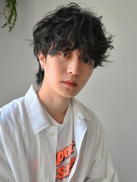 ディッセンバー 神宮前(December) ニュアンスパーマアッシュブラックウルフ波巻きスパイラル渋谷