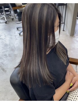 イキプラスディードットログ 大和八木駅前店(ikii+D.Log) コントラストハイライトダブルカラーケアブリーチ