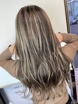 アイズ 本厚木(AIZU) コントラストハイライト