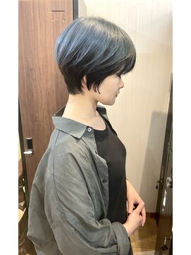 ギフト ヘアー サロン(gift hair salon) 【アンブレラショートブルーシルバー】原口健伸