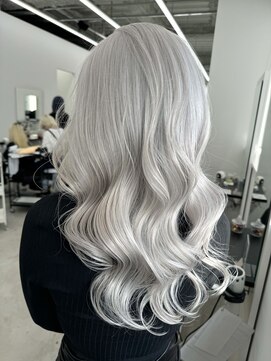 エゴル ナゴヤサカエ(ENGOL NAGOYA SAKAE) ホワイトカラー/ハイトーンカラー