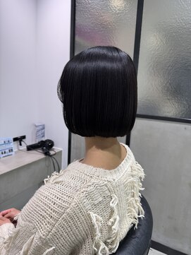 ビブ(VIV) あご下切りっぱなしボブ