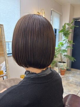 トワリィ(Towally) 大人女性似合わせカットショートスタイル