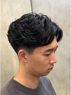 ドルクス 上野店(Dorcus) ツーブロックセンターパートビジネスパーマ